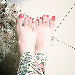 Aishwarya Devan feet photo 10
