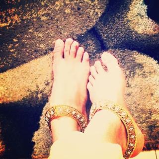 Aishwarya Devan feet photo 9