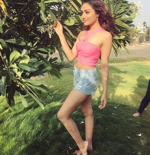 Aishwarya Devan feet photo 17