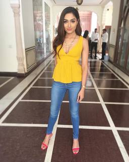 Aishwarya Devan feet photo 16