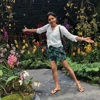 Aishwarya Lekshmi feet photo thumbnail