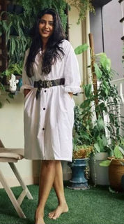 Aishwarya Lekshmi feet photo thumbnail