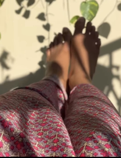 Aishwarya Lekshmi feet photo thumbnail
