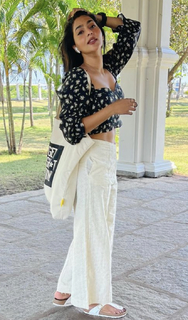Aishwarya Lekshmi feet photo thumbnail