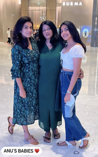 Aishwarya Lekshmi feet photo thumbnail