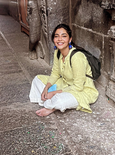 Aishwarya Lekshmi feet photo thumbnail