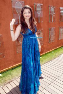 Aishwarya Rai Bachchan feet photo thumbnail