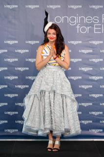 Aishwarya Rai Bachchan feet photo thumbnail