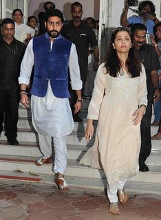 Aishwarya Rai Bachchan feet photo thumbnail