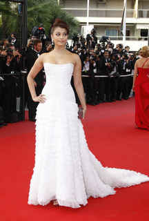 Aishwarya Rai Bachchan feet photo thumbnail