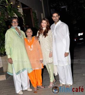 Aishwarya Rai Bachchan feet photo thumbnail