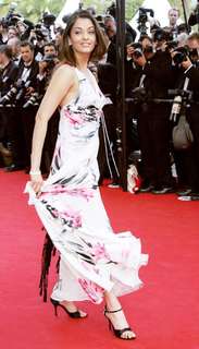 Aishwarya Rai Bachchan feet photo thumbnail