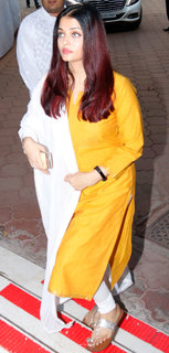Aishwarya Rai Bachchan feet photo thumbnail