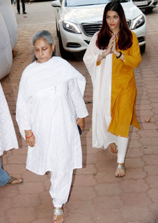 Aishwarya Rai Bachchan feet photo thumbnail