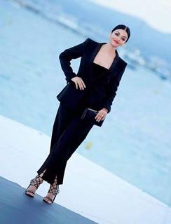 Aishwarya Rai Bachchan feet photo thumbnail