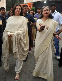 Aishwarya Rai Bachchan feet photo thumbnail