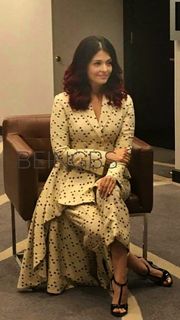 Aishwarya Rai Bachchan feet photo thumbnail