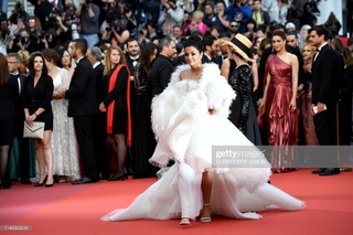 Aishwarya Rai Bachchan feet photo thumbnail