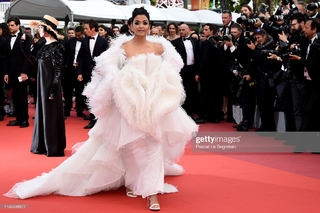Aishwarya Rai Bachchan feet photo thumbnail