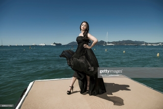 Aishwarya Rai Bachchan feet photo thumbnail