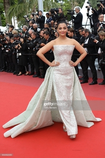Aishwarya Rai Bachchan feet photo thumbnail