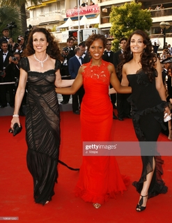 Aishwarya Rai Bachchan feet photo thumbnail