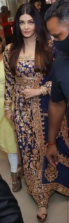 Aishwarya Rai Bachchan feet photo thumbnail