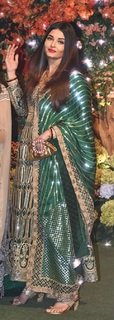Aishwarya Rai Bachchan feet photo thumbnail