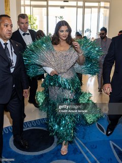 Aishwarya Rai Bachchan feet photo thumbnail
