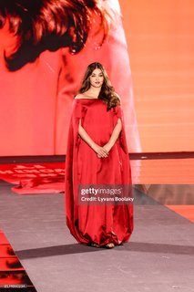 Aishwarya Rai Bachchan feet photo thumbnail