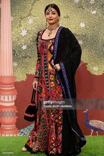 Aishwarya Rai Bachchan feet photo thumbnail