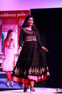 Aishwarya Rajesh feet photo 5