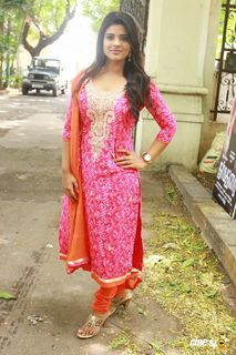 Aishwarya Rajesh feet photo 2