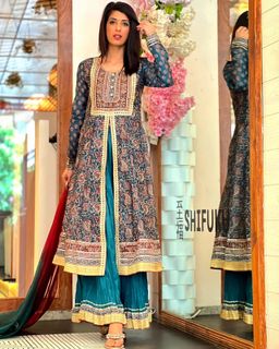 Aishwarya Sakhuja feet photo 11
