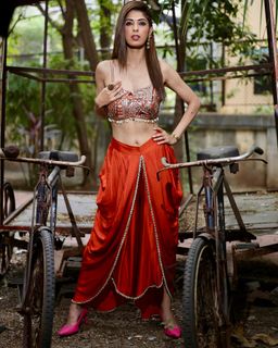 Aishwarya Sakhuja feet photo 4