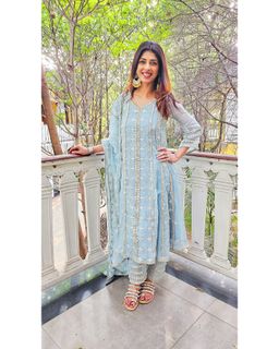 Aishwarya Sakhuja feet photo 3