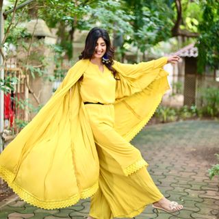 Aishwarya Sakhuja feet photo 20