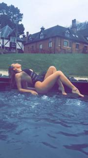 Aisleyne Horgan-Wallace feet photo thumbnail