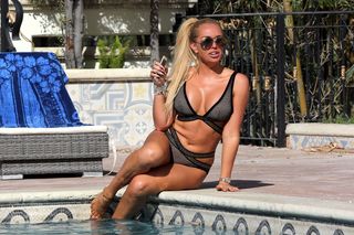 Aisleyne Horgan-Wallace feet photo thumbnail