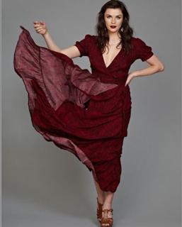Aisling Bea feet photo thumbnail