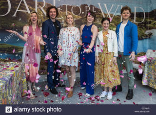Aisling Bea feet photo thumbnail