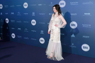 Aisling Bea feet photo thumbnail