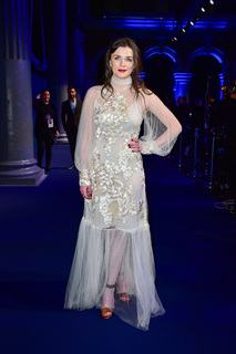 Aisling Bea feet photo thumbnail