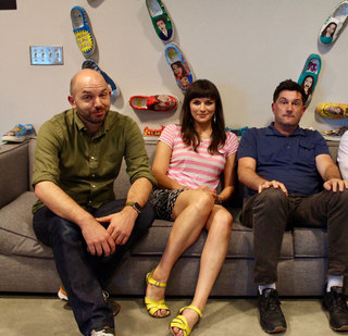 Aisling Bea feet photo thumbnail