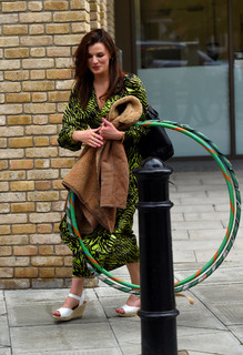 Aisling Bea feet photo thumbnail