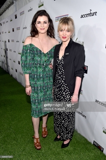 Aisling Bea feet photo thumbnail