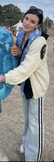 Aisling Bea feet photo thumbnail