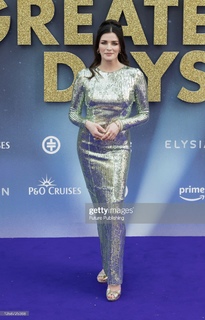 Aisling Bea feet photo thumbnail
