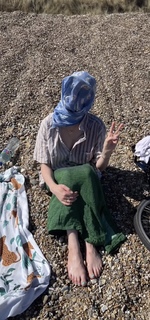 Aisling Bea feet photo thumbnail
