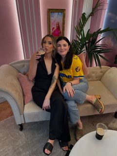 Aisling Bea feet photo 10